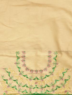 floral embroidered border saree with blouse - 15940674 - Standard Image - 4