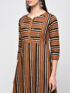 embroidered flared stripes kurta - 15941095 - Standard Image - 4