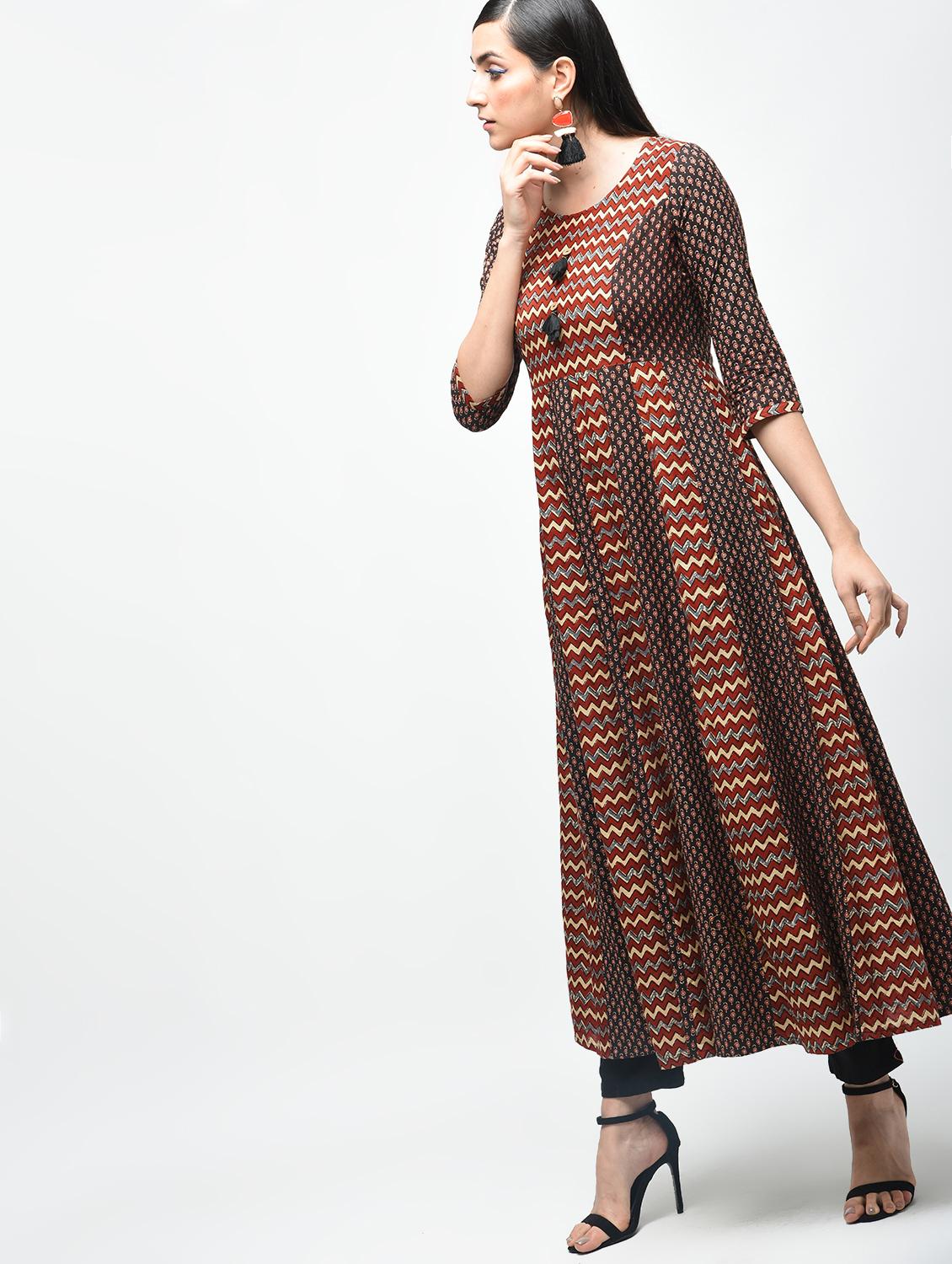 chevron printed anarkali kurta with tassels - 15941749 - Zoom Image - 3