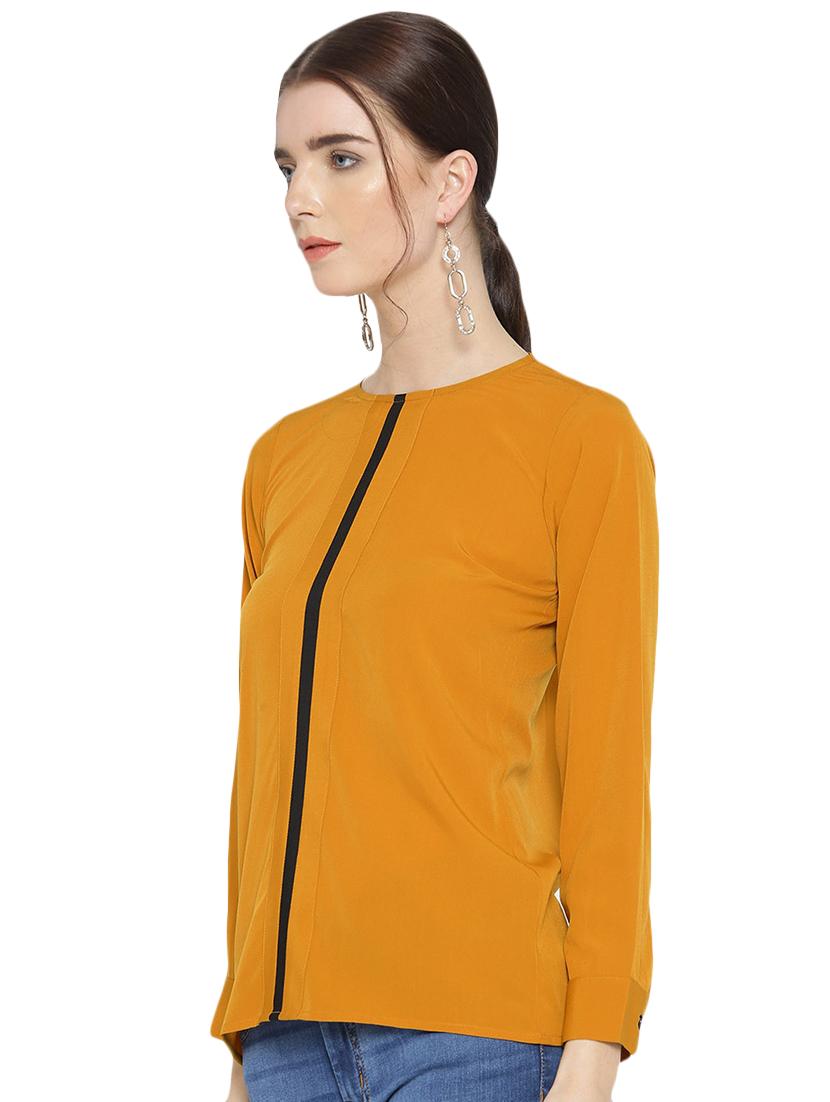 contrast binding crew neck top - 15942396 - Zoom Image - 2