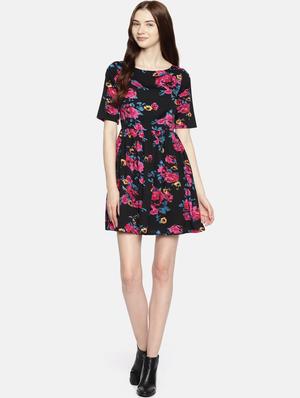 short sleeved floral a-line dress - 15942932 - Standard Image - 4