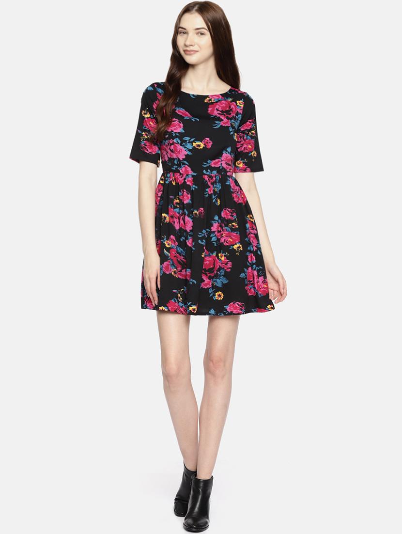 short sleeved floral a-line dress - 15942932 - Zoom Image - 4
