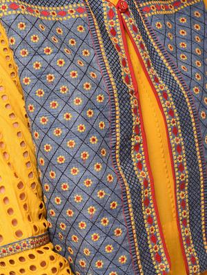 straight kurta with jacket - 15943736 - Standard Image - 6