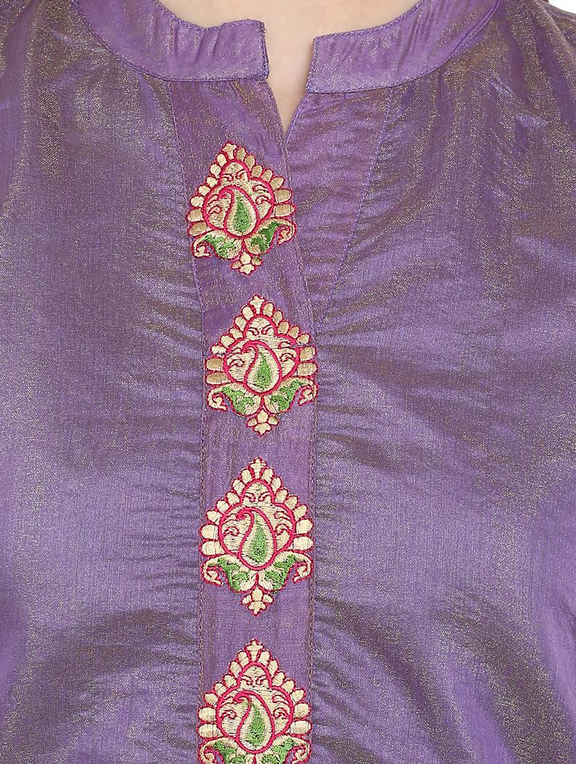 embroidered straight kurta - 15947378 - Zoom Image - 4
