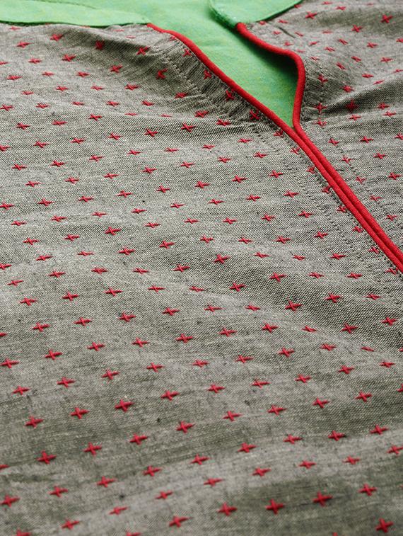 embroidered straight kurta - 15950082 - Zoom Image - 4