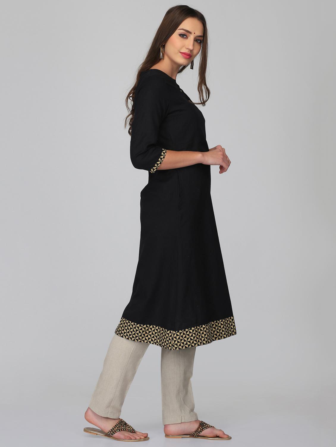 a-line solid kurta - 15950331 - Zoom Image - 2