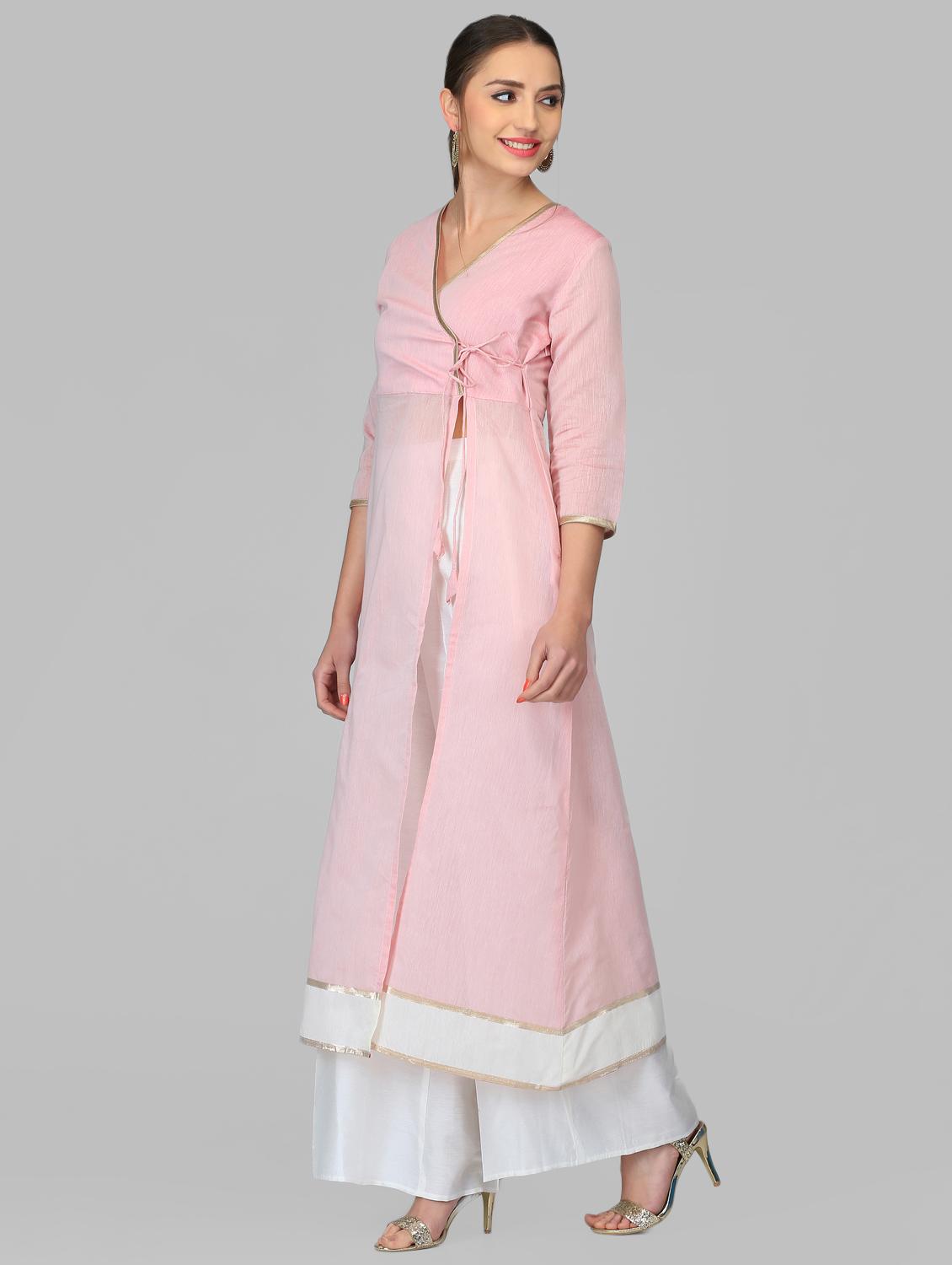 chanderi high slit kurta - 15950337 - Zoom Image - 2