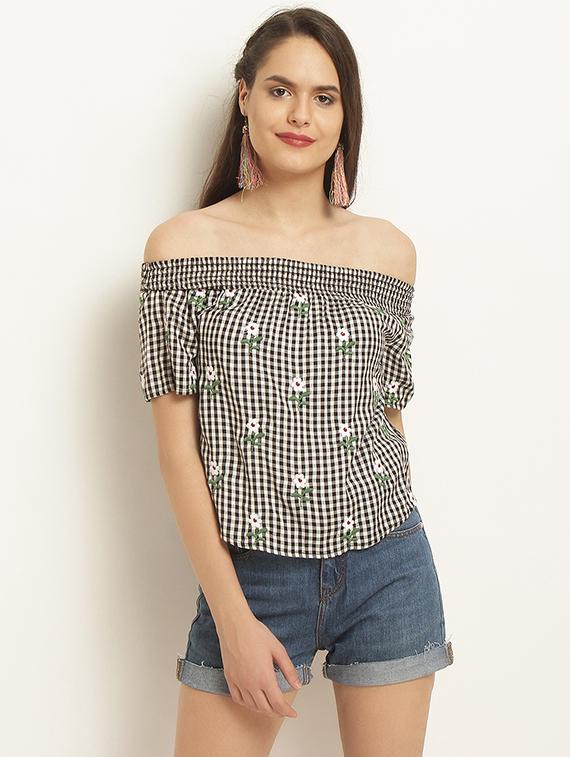 off shoulder floral embroidered top - 15951774 - Zoom Image - 1