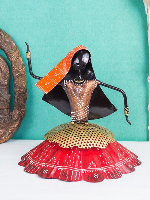 multicolored decorative showpiece - 15952150 - Standard Image - 1
