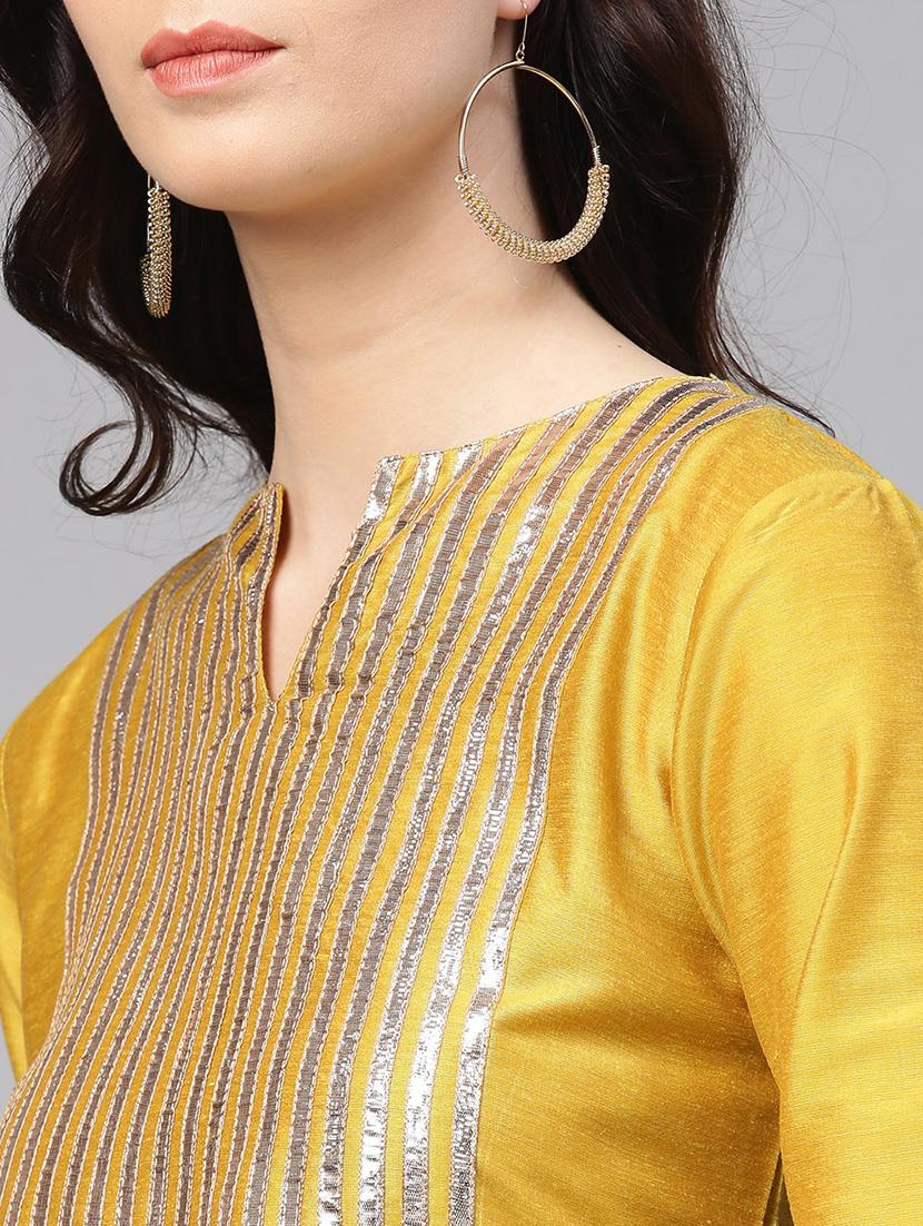 gota patti kurta with tiered sharara set - 15953449 - Zoom Image - 4