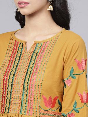 embroidered bell sleeved kurta with palazzo set - 15953452 - Standard Image - 4