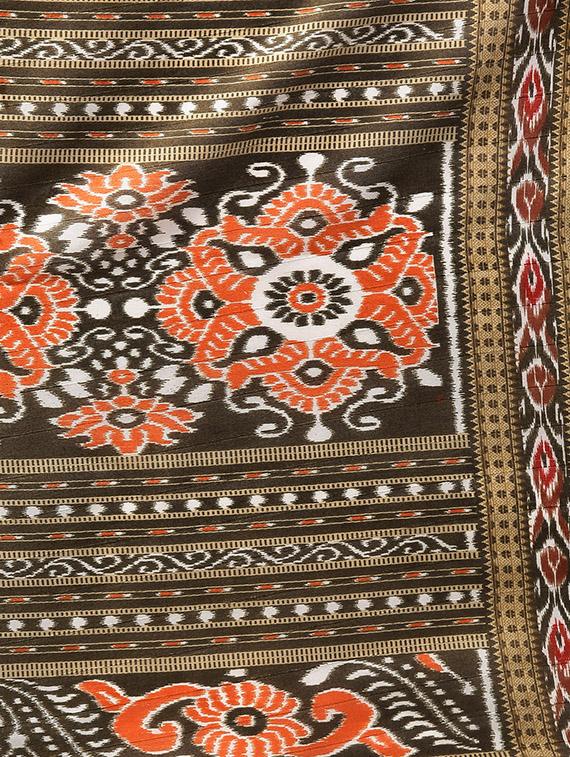 warlia printed saree with blouse - 15954572 - Zoom Image - 4