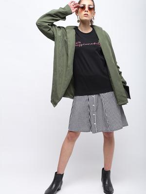 crew neck letter print tee - 15957368 - Standard Image - 4