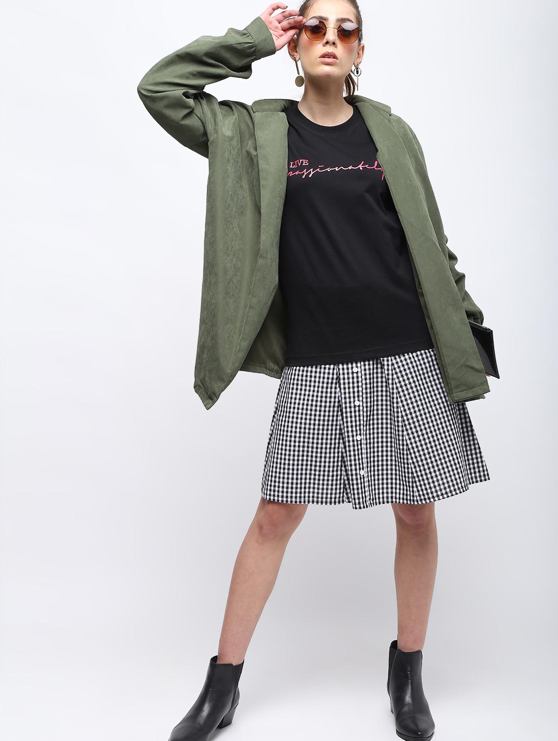 crew neck letter print tee - 15957368 - Zoom Image - 4