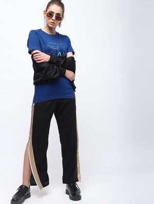 crew neck quirky text tee - 15957370 - Standard Image - 4