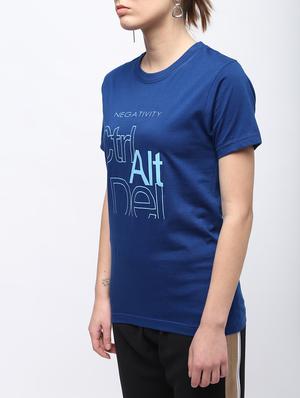 crew neck quirky text tee - 15957370 - Standard Image - 5