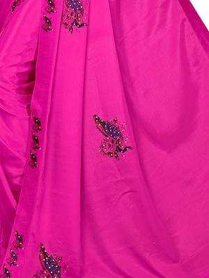 floral printed saree with blouse - 15958904 - Standard Image - 4