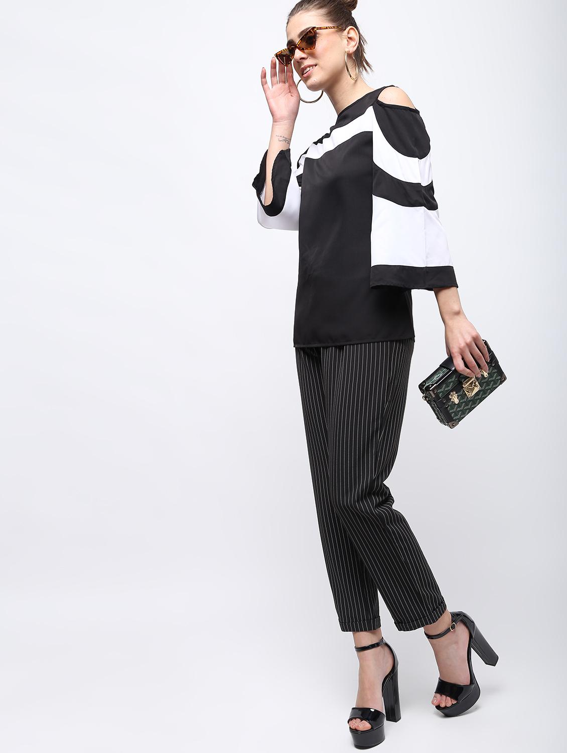 cold shoulder color block top - 15959301 - Zoom Image - 4