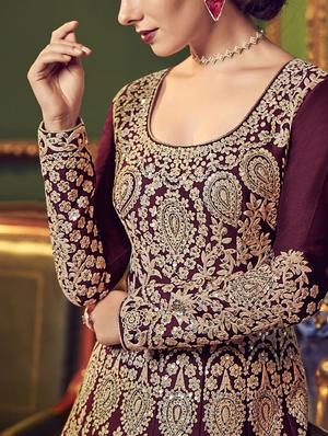 gold embroidered kalidaar suit - 15967034 - Standard Image - 3