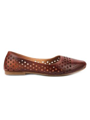 brown slip on jutis - 15967692 - Standard Image - 2