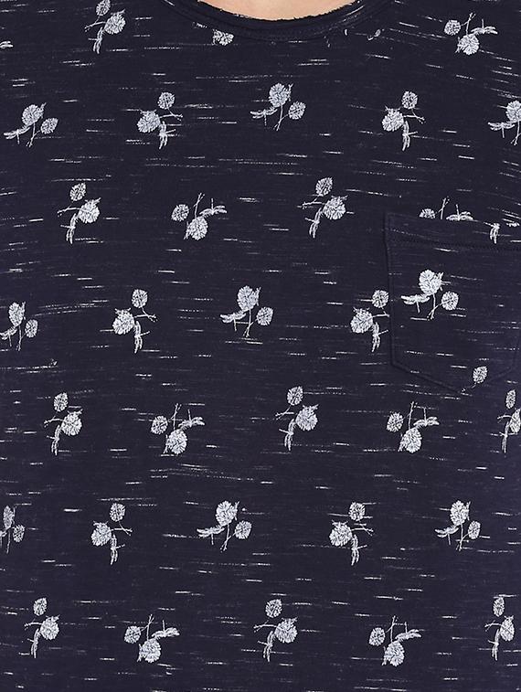 blue floral printed t-shirt - 15968600 - Zoom Image - 5