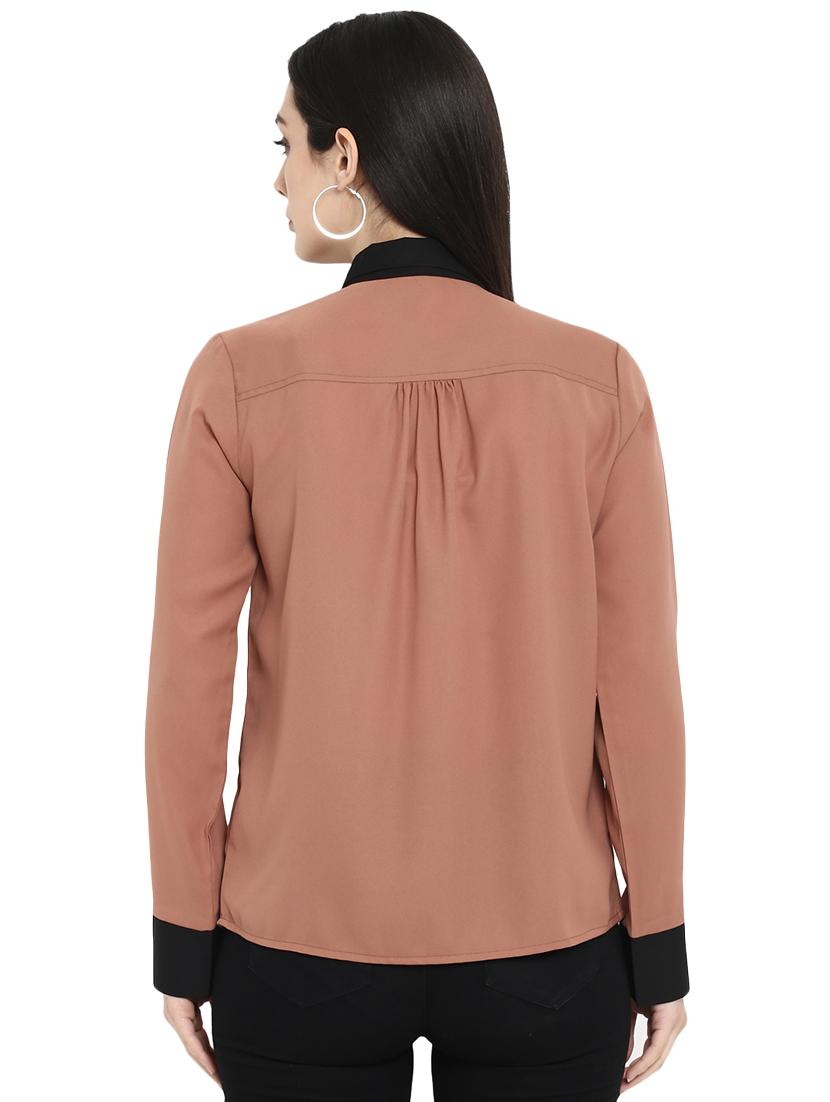 contrast detail gathered back shirt - 15969150 - Zoom Image - 3