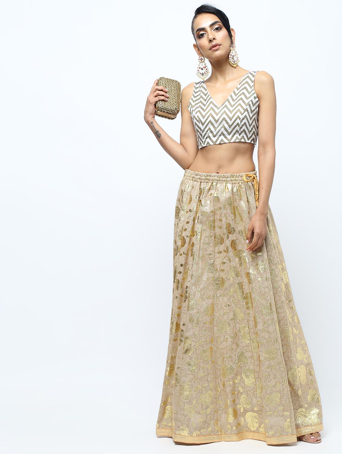 gold self-design brocade flared skirt - 15969156 - Zoom Image - 4