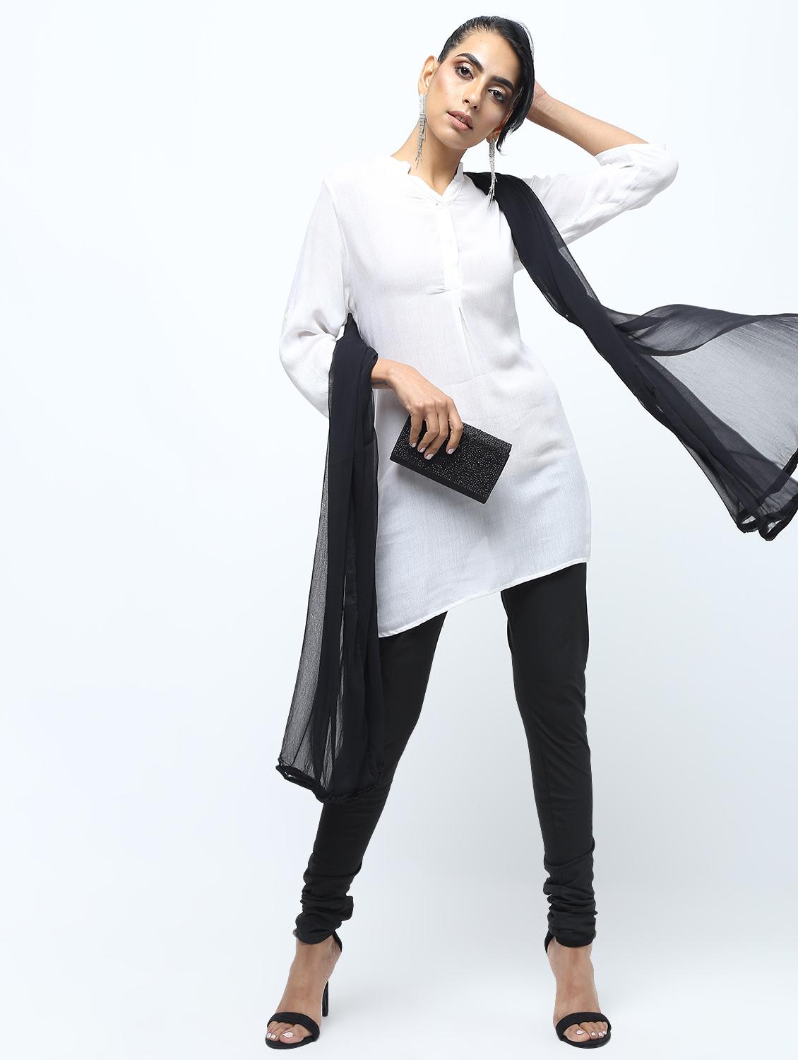 solid churidaar with dupatta set - 15969260 - Zoom Image - 1