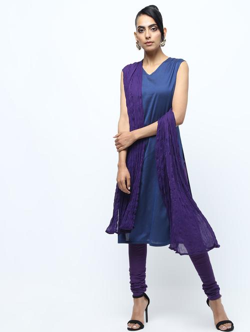 solid churidaar with dupatta set - 15969262 - Standard Image - 1