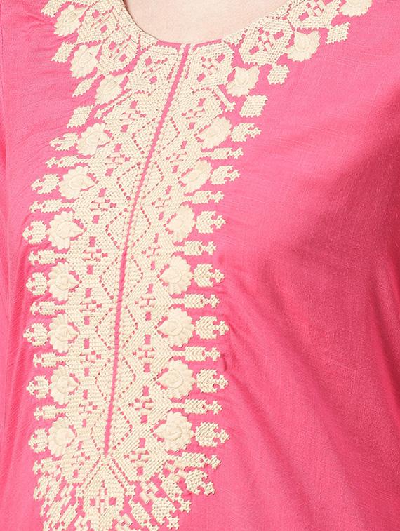 embroidered straight kurta - 15972099 - Zoom Image - 4