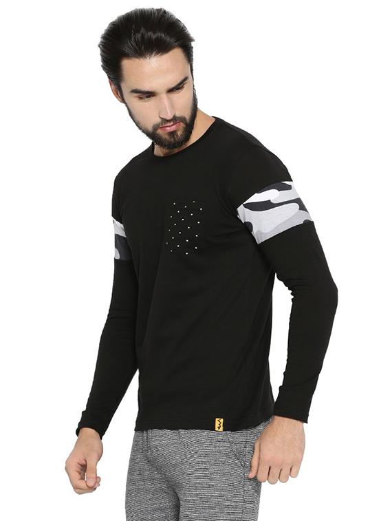 black pocket tshirt with camouflage sleeves - 15972799 - Zoom Image - 2