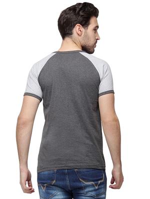 grey color block cut & sew t-shirt - 15972800 - Standard Image - 3