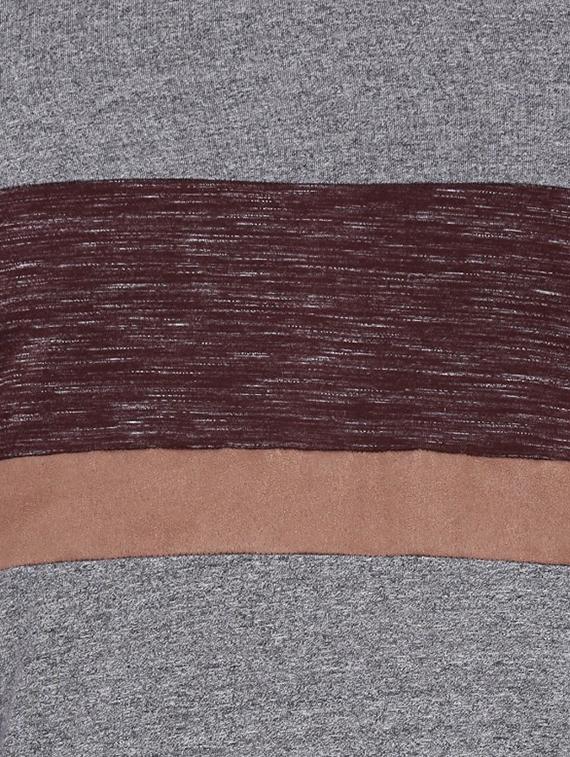 grey cut and sew t-shirt - 15972819 - Zoom Image - 4