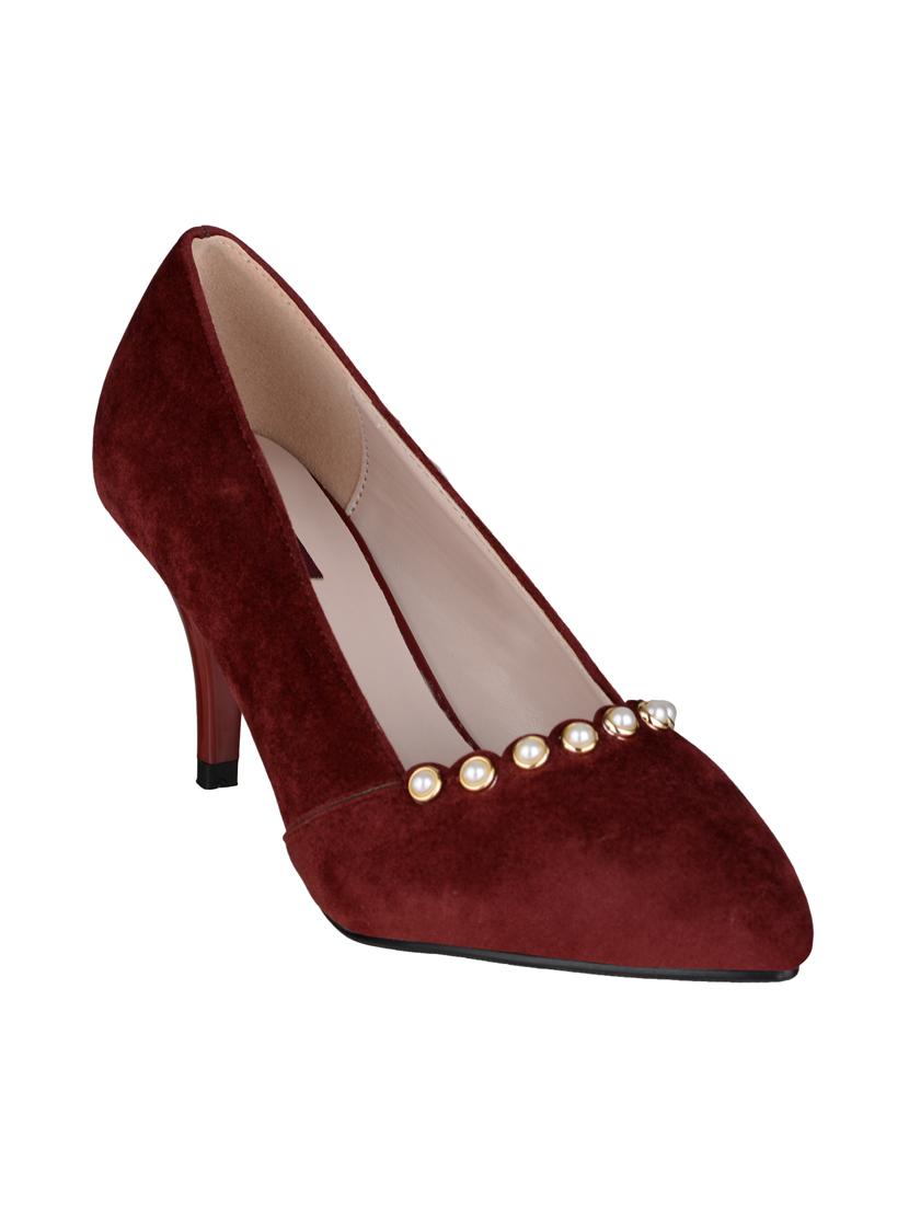maroon slip on pumps - 15973400 - Zoom Image - 1