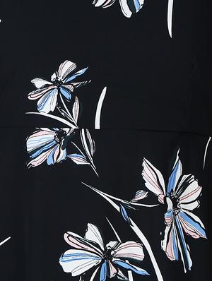 floral flared maxi dress - 15977226 - Standard Image - 4