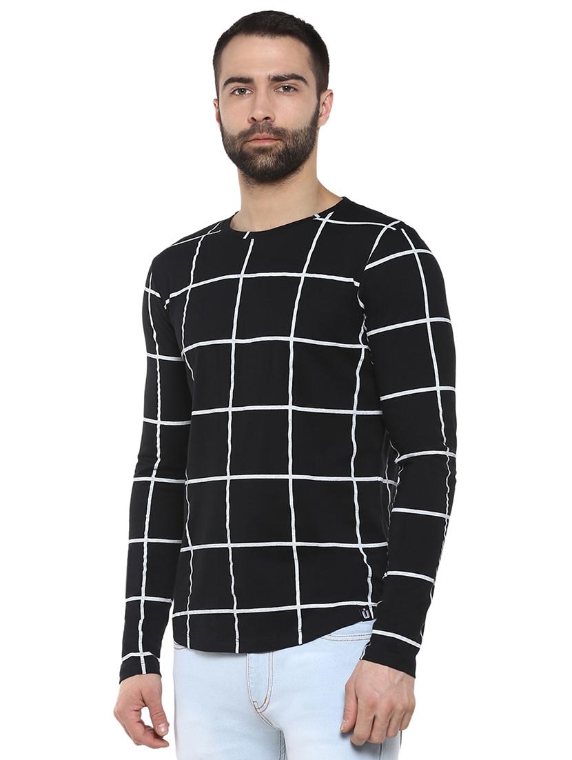 black checkered t-shirt - 15977280 - Zoom Image - 2