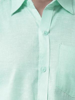 green solid casual shirt - 15977469 - Standard Image - 4