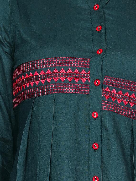 embroidered straight kurta - 15978932 - Zoom Image - 4