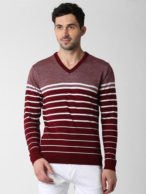 red acrylic pullover - 15982756 - Standard Image - 1