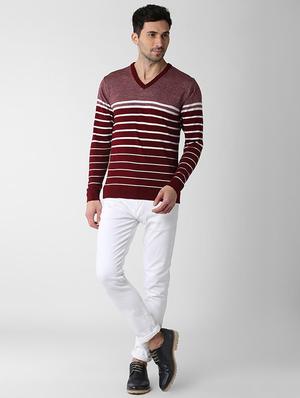 red acrylic pullover - 15982756 - Standard Image - 4