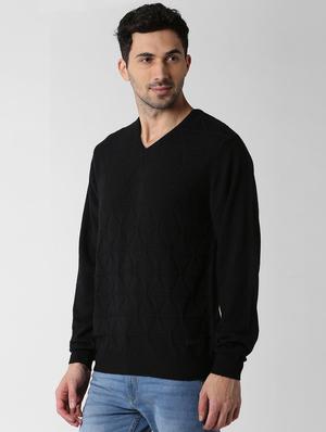 black self design pullover - 15982782 - Standard Image - 2