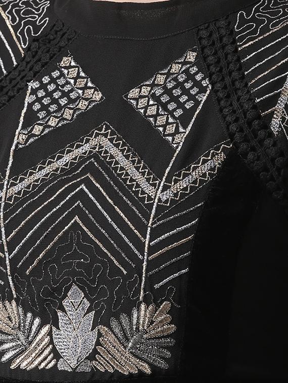 lace insert embroidered maxi dress - 15983342 - Zoom Image - 4