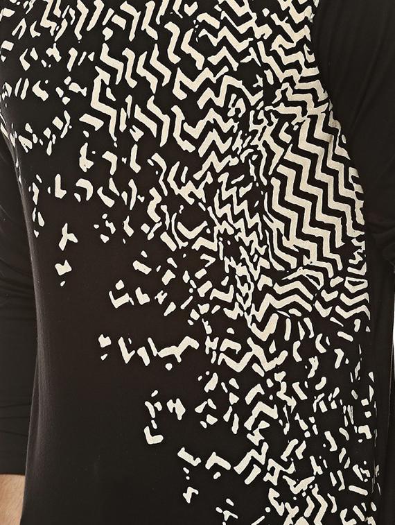 black front print t-shirt - 15988661 - Zoom Image - 5