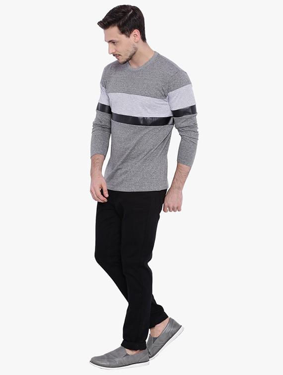 grey striped cut & sew t-shirt - 15988675 - Zoom Image - 4