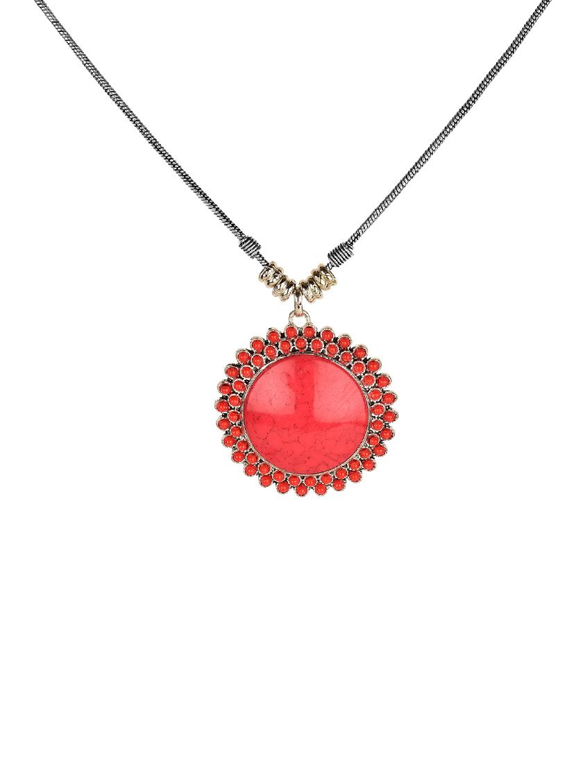 red metal chain necklace - 15989133 - Zoom Image - 1