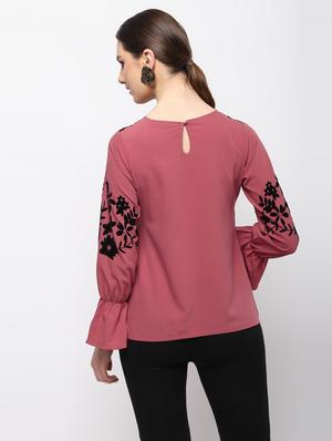 graphic print bell sleeved top - 15989996 - Standard Image - 3
