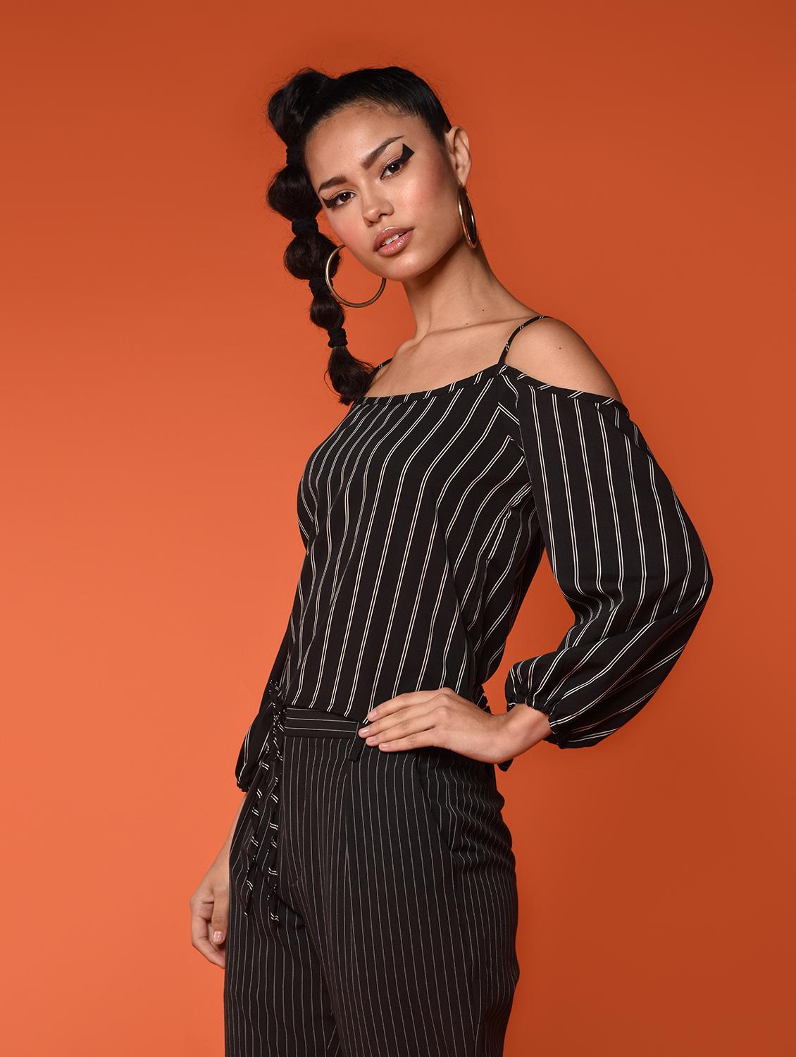 cold shoulder striped top - 15996468 - Zoom Image - 3