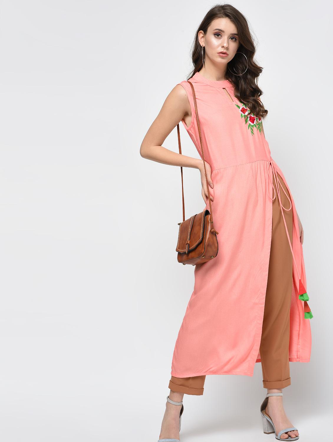 High slit embroidered kurta with tassels - 15998124 - Zoom Image - 1