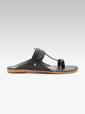 black one toe kolhapuris - 16002556 - Standard Image - 3