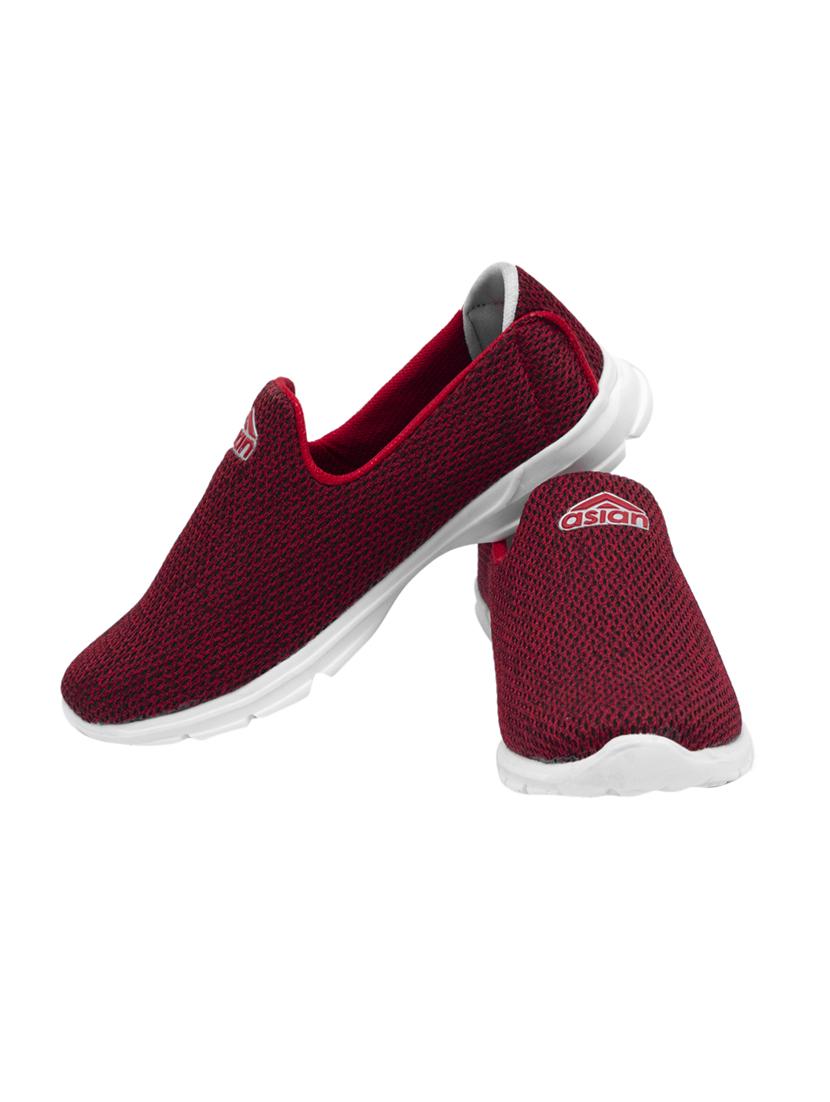 maroon slip on sports shoes - 16004665 - Zoom Image - 4